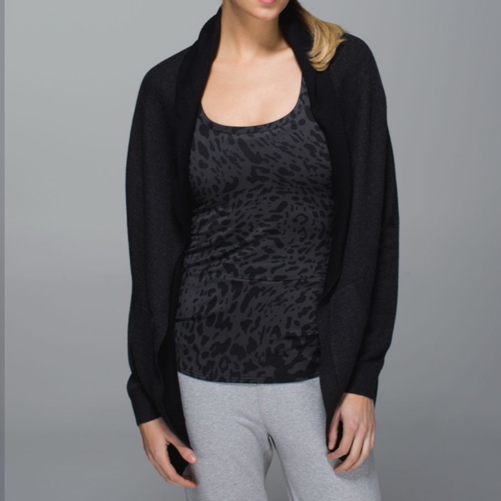 Lululemon Cabin Yogi Wrap Heathered Black / Black Open Front Cashmere Blend-6